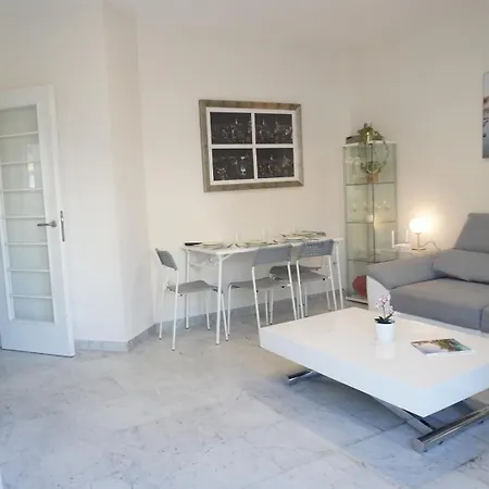 Bahia De * 马尔韦利亚